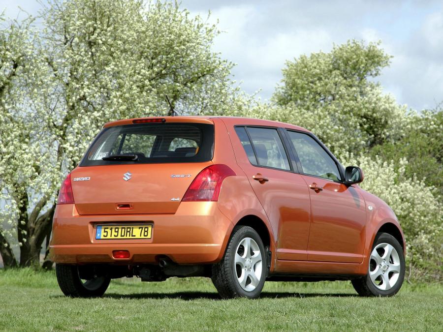  Suzuki Swift 4x4 2004 года  (фото 7 из 7)